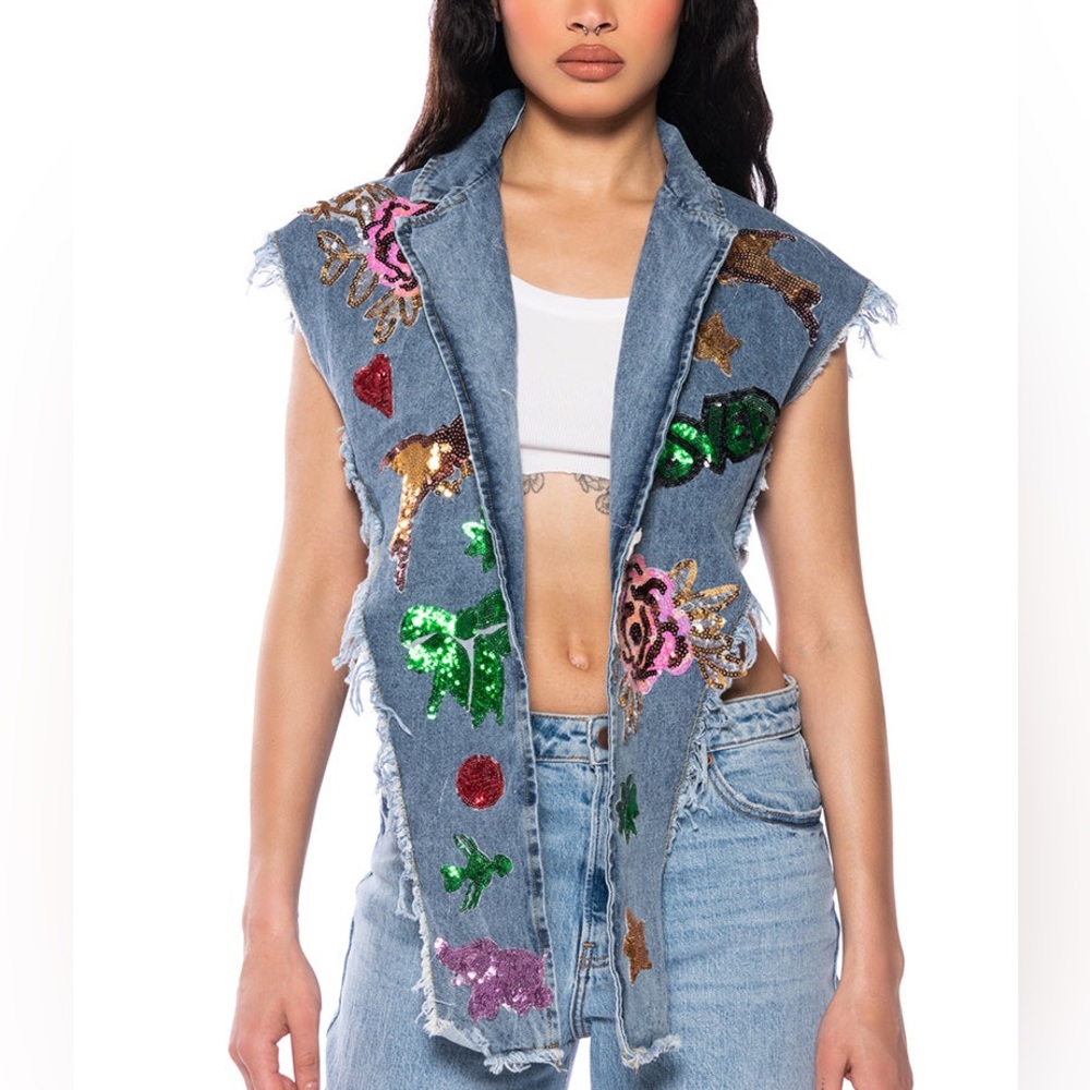 AKIRA NEW DENIM PATCHWORK SEQUIN VEST SOLD OUT S M SMALL MEDIUM BOW FLOWER STAR